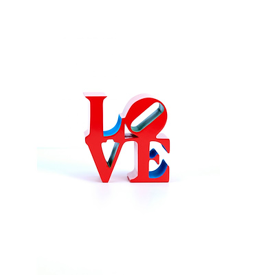 Robert Indiana imzalı tablo — 15×15 cm, 8.500 TL müzayede satışı