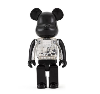 Bearbrick Medicom Toy imzalı tablo, 10.000 TL müzayede satışı