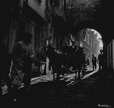 Ara Güler imzalı tablo — 48×50 cm, 55.000 TL müzayede satışı