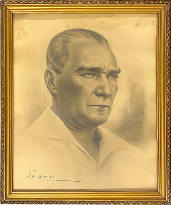Atatürk Foto - Foto Sabah imzalı tablo — 29×23 cm, 11.000 TL müzayede satışı