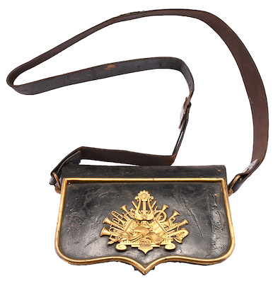 Yotoqxonada josuslik qilishdi Soqolsiz etuk ayollar