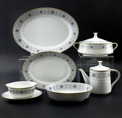 NORİTAKE PORSELEN YEMEK VE ÇAY TAKIMI-Noritake yapımcı damgalı