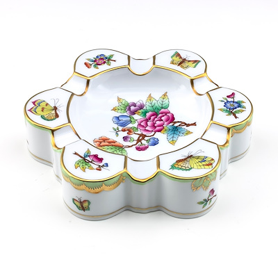 HEREND PORCELAIN QUEEN VICTORIA PATTERN ASHTRAY-20th C. Diameter