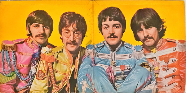 ビンテージ　The Beatles Sgt. Pepper's クッキージャー THE BEATLES/SGT.PEPPER'S LONELY HEARTS CLUB BAND-K 6 P 7 PLAK HER