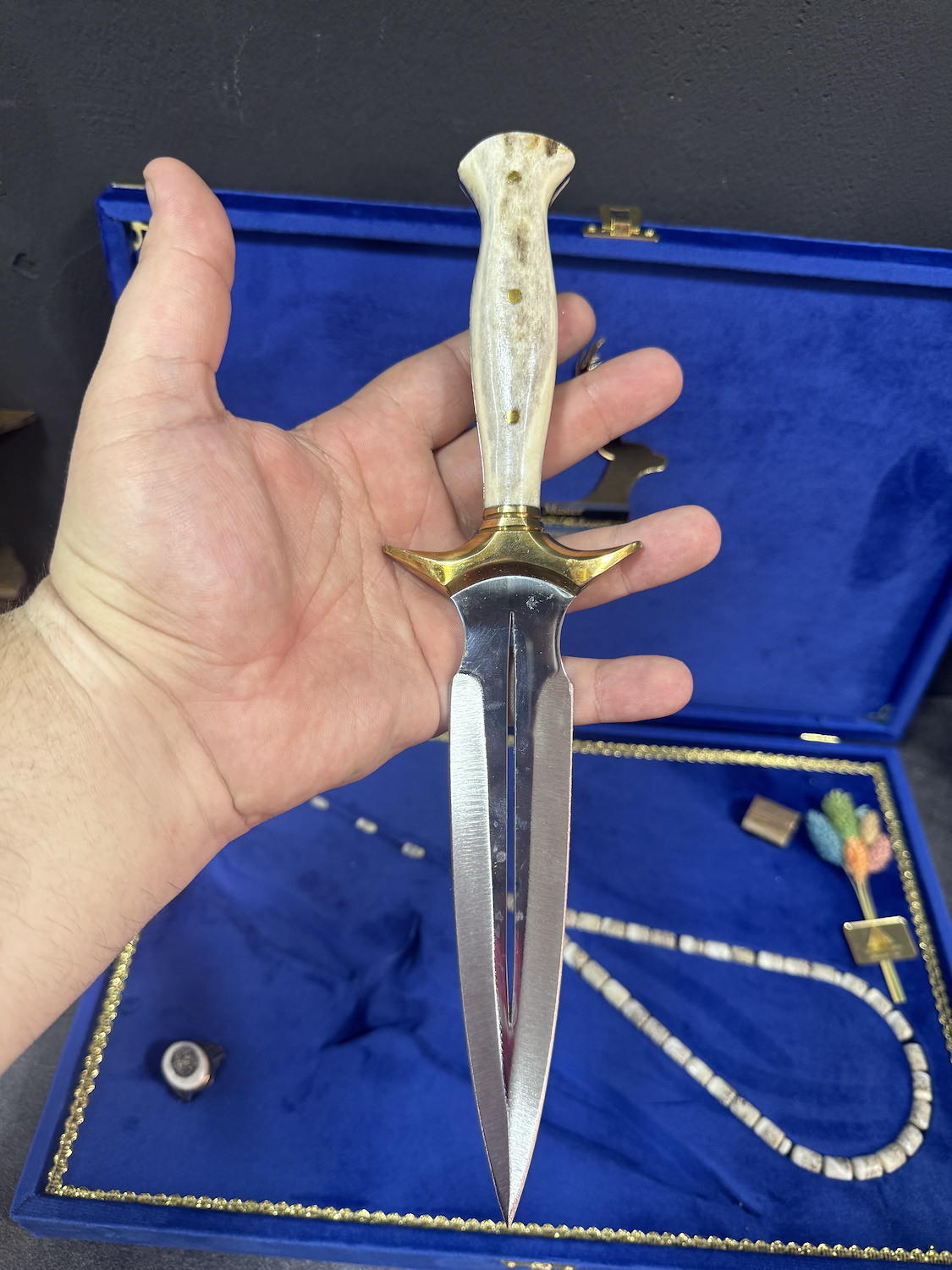 Nemis plyaj porno video Qiz yigitning ogziga belbog bilan kiradi