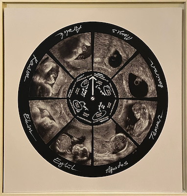 Özlem Paker imzalı tablo — Baskı, 80×80 cm, 22.000 TL müzayede satışı