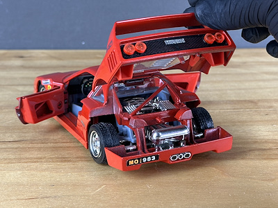 Burago Ferrari F40 (1987) – İtalyan Efsanesinin 1/24 Ölçekli