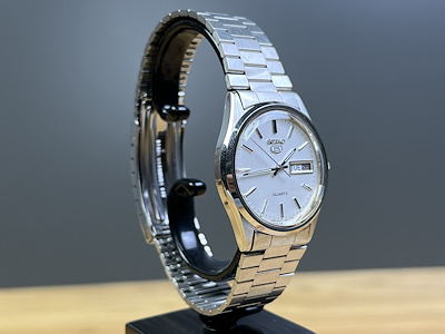 Seiko 5 Quartz 8223-8010 - 1984-Dunundunyasi.com - Karşınızda