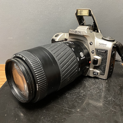Minolta Dynax 505si Super + AF 75-300 mm Telezoom f/4.5-5.6 - Eye