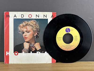 Holiday - Madonna - SINGLE-Dunundunyasi.com - Holiday single
