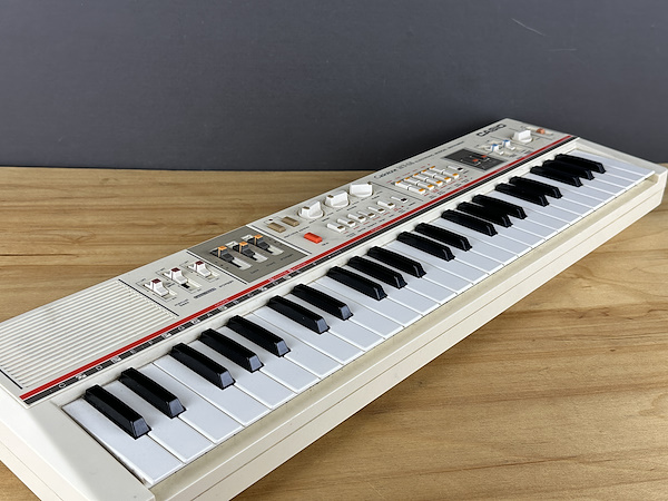 Vintage Casio MT-65 - 1983-Dunundunyasi.com - Casio MT-65, ünlü