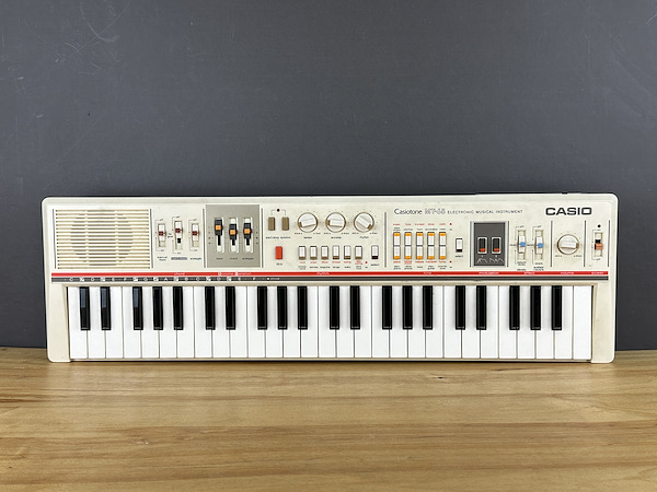 Vintage Casio MT-65 - 1983-Dunundunyasi.com - Casio MT-65, ünlü