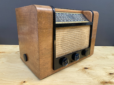 RCA Victor International Series Lambalı Ahşap Radyo - FM Bandlı