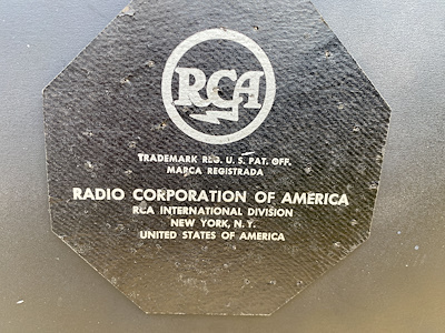 RCA Victor International Series Lambalı Ahşap Radyo - FM Bandlı