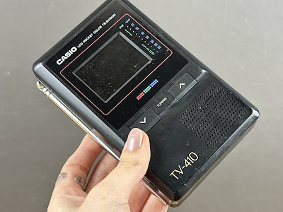 Casio TV-410 LCD Pocket Color Television – Japon Üretim - 13x8x3