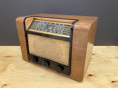 RCA Victor International Series Lambalı Ahşap Radyo - FM Bandlı
