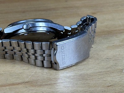 Seiko 5 - 7009 Automatic Day‑Date – Japan Made, 17 Jewels