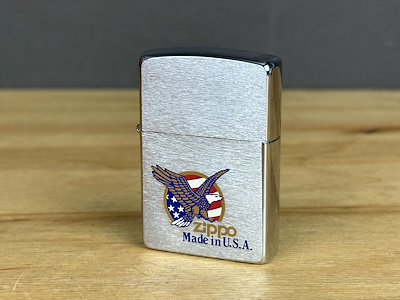 AMERICAN  EAGLE  Zippo 205 American Eagle Emblem – 1996 Tarih Kodlu, Brushed Chrome