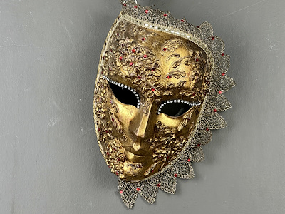 MASKE SANATI Müzayedesi | Dünün Dünyası