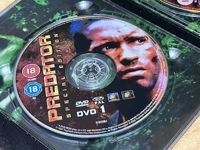 Predator Special Edition - 2 DVD Boxset - 2002 20th Century Fox