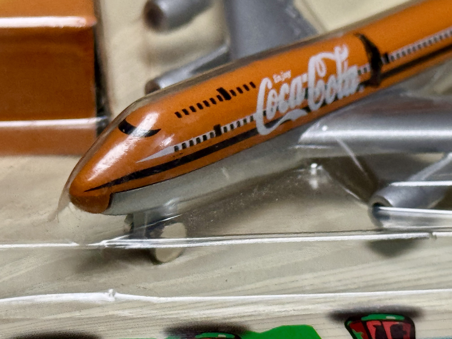 Coca-Cola Airplane Collection Serisi: Orijinal Blister Ambalajında