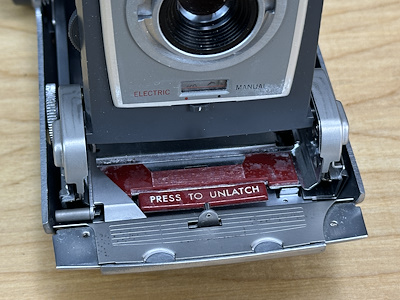 Polaroid Electric Eye 900 Nadir Körüklü Vintage Fotoğraf Makinesi