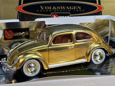 Bburago İmzalı İtalyan Üretim Gold Collection - Volkswagen Käfer