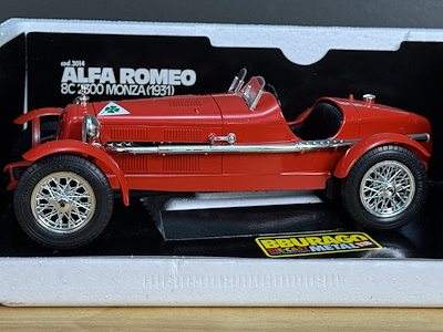 İtalyan Üretim Bburago İmzalı - Alfa Romeo 8C 2300 Monza (1931)- 1