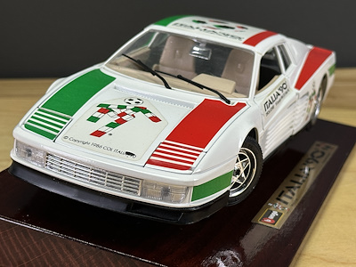 1/18ブラーゴ 1990年イタリアワールドカップ限定 フェラーリ・テスタロッサ İtalyan Üretim Bburago - Italia '90 Dünya Kupası Resmi Lisanslı