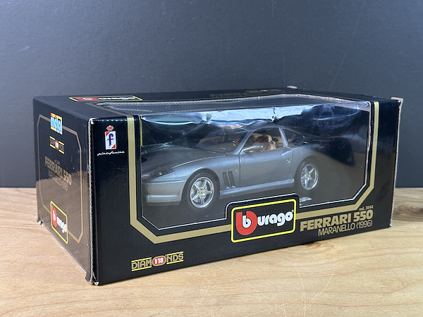 Ferrari 550 Maranello (1996) - Bburago Diamonds Serisi İtalyan