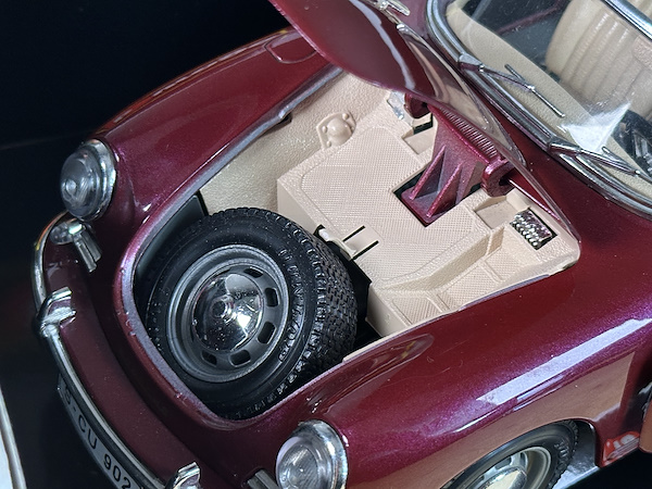 Porsche 356 B Cabriolet (1961) cod. 3031 - Bburago İtalyan Üretim