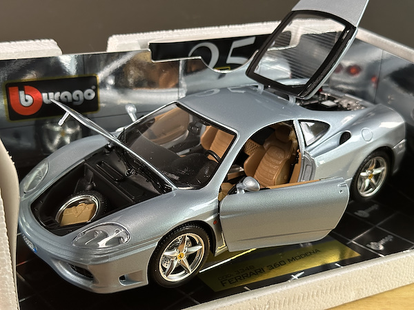 Ferrari 360 Modena - Bburago İtalyan Üretim - 1:18 Ölçek Diecast