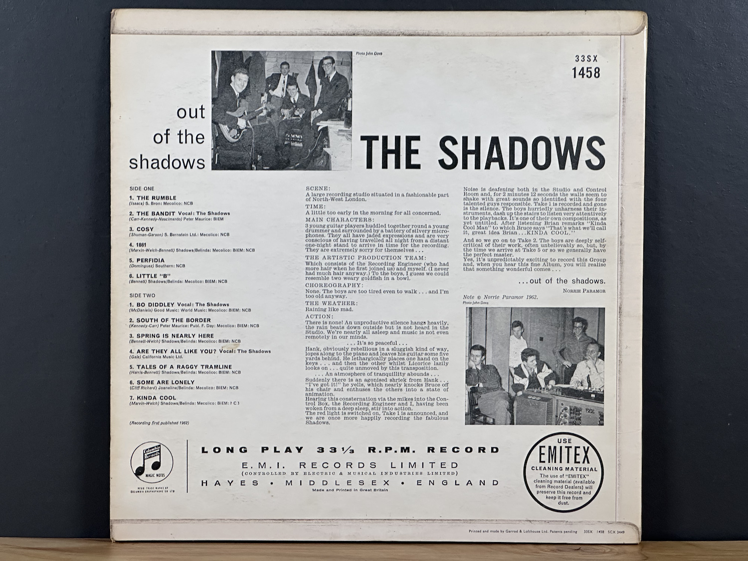 The Shadows - Out of the Shadows - 1962 İngiltere - LP