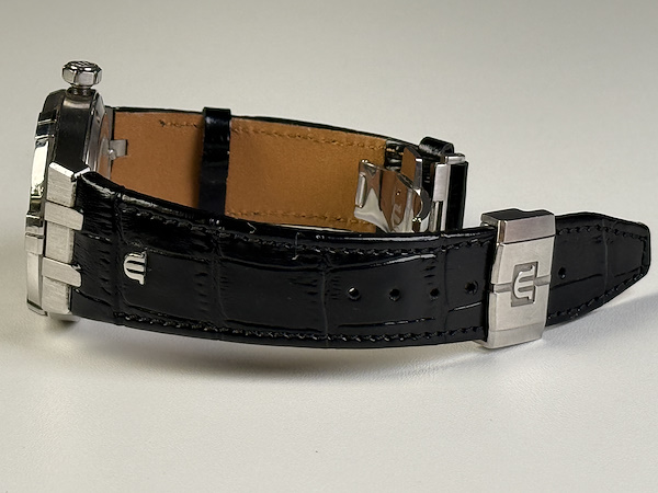 Maurice Lacroix İsviçre Üretim - AI 6008 - 40x48 mm Paslanmaz