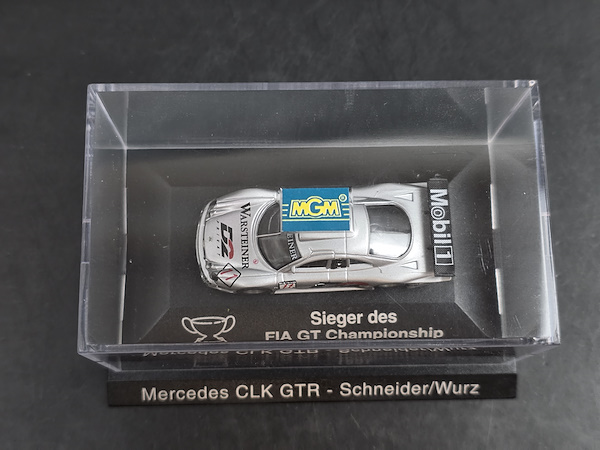 Minichamps 1/87 Mercedes CLK GTR 1997 FIA GT Şampiyonu - Schneider