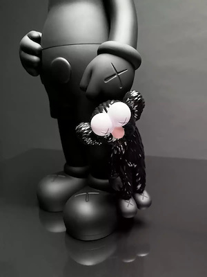 Kaws-Heykel, Take, Open Edition, 37 cm | Niş Art Gallery