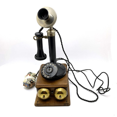 Otasi qizining pornosini yalaydi