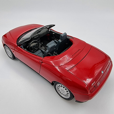 Maisto 1:18 Alfa Romeo Spider | Benim Müzayedem